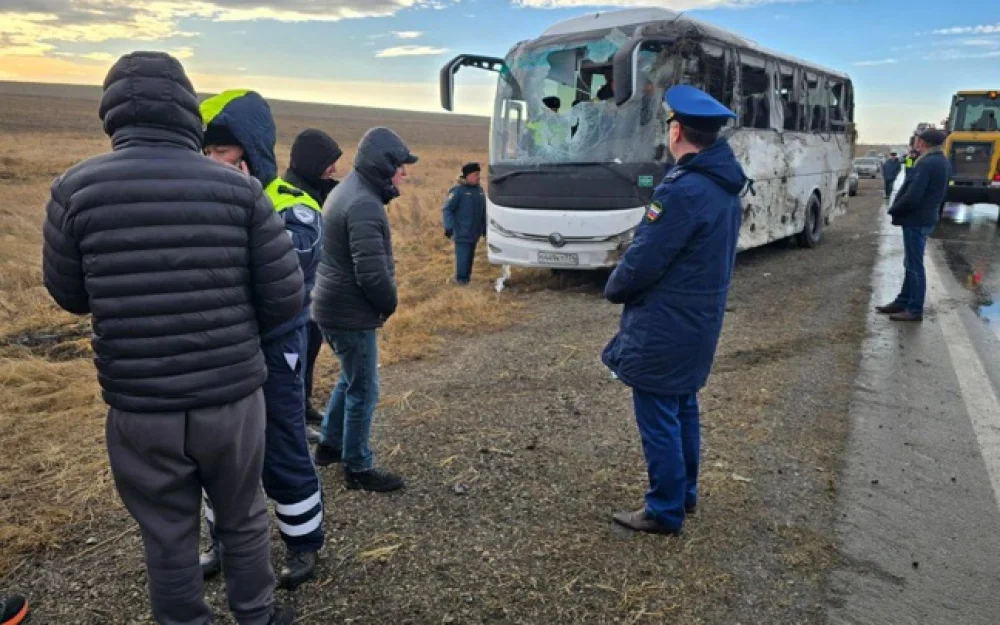 Три человека попали в больницу после ДТП автобусом, где ехали дети-футболисты