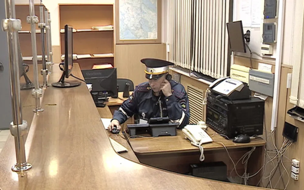 В Звенигороде мужчина напал на незнакомку в квартире и погиб при падении из окна