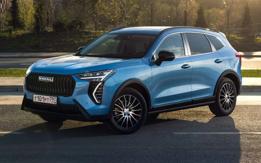 Смена караула: китайские новички заняли места Kia и Hyundai на популярной российской платформе. Топ-10 новых авто