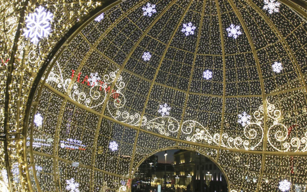 Что приготовить и что поставить на стол на Новый 2026 год — год Красной Огненной Лошади