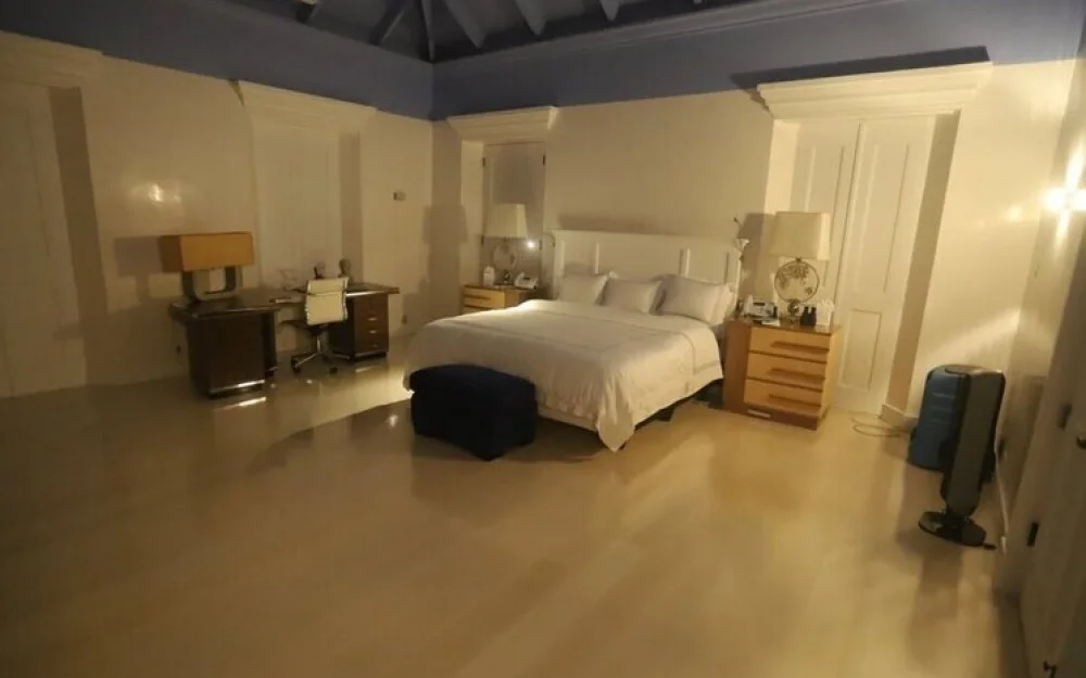 Опубликованы новые снимки частного острова всемирно известного сексуального преступника