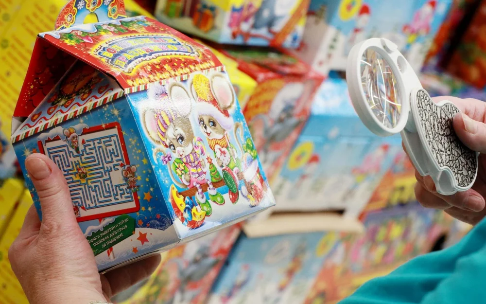 Эксперты назвали среднюю стоимость сладкого новогоднего подарка в России