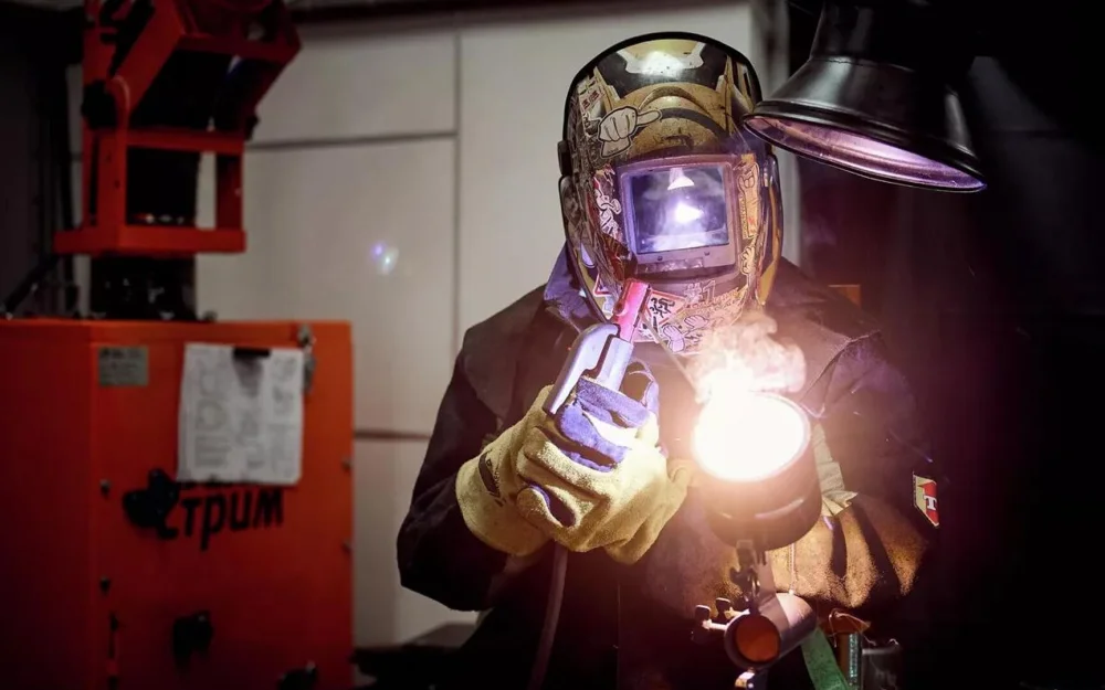 Швея и сварщик станут самыми востребованными профессиями, заявила Голикова