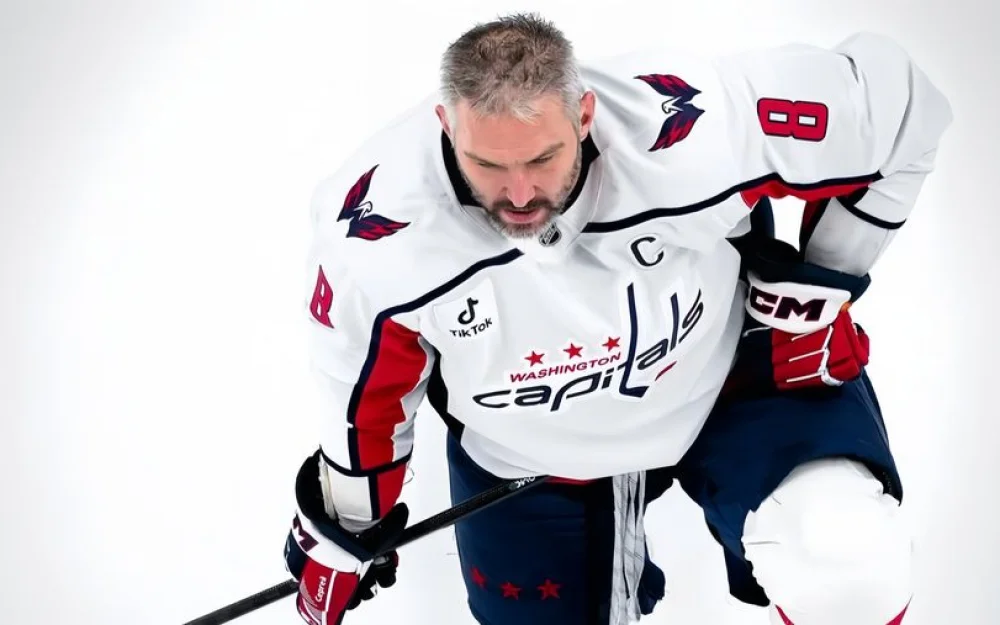 Овечкин оформил дубль и приблизился к Гретцки: 911-й гол в регулярке и уже 988 шайб в НХЛ