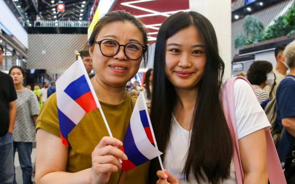 Минкоммерции КНР: безвизовый режим с РФ откроет новые возможности для стран