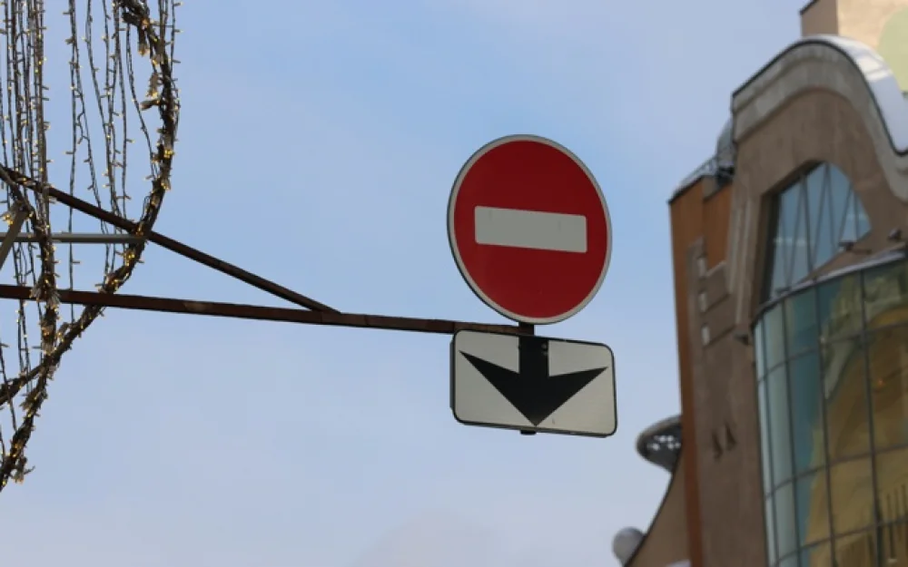 В Москве на 20% сократилось число выездов авто за стоп-линию