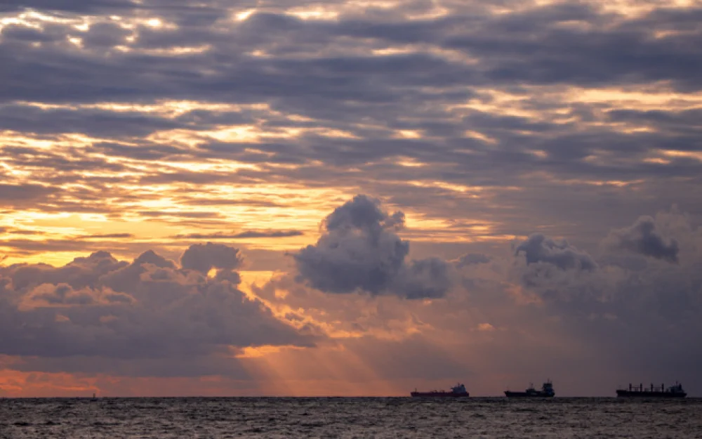 Власти Турции заявили, что российский танкер подвергся атаке в Черном море