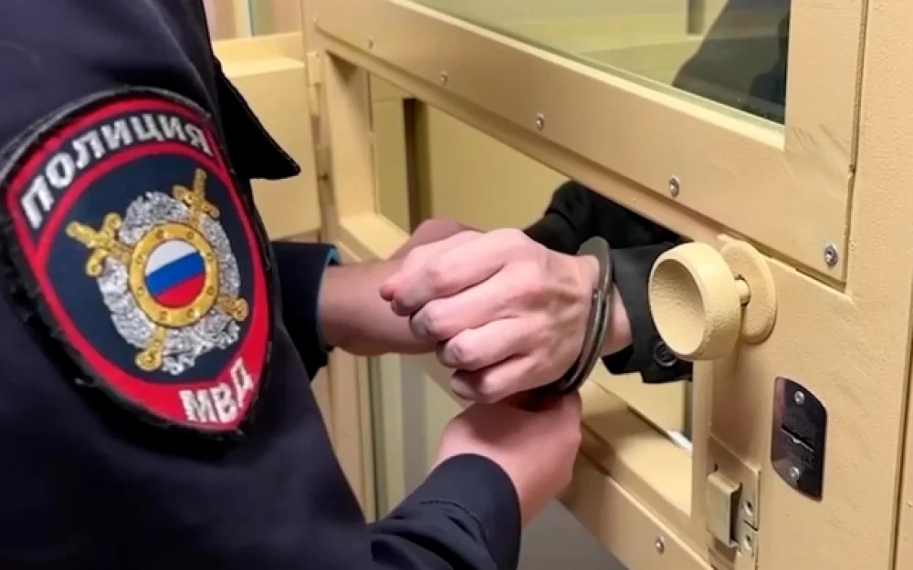 Задержан мужчина, напавший на сотрудников скорой помощи в Петербурге