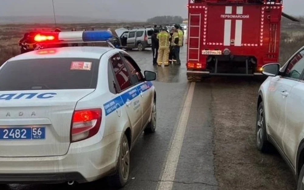 Четыре человека погибли, четверо пострадали в ДТП в Оренбургской области