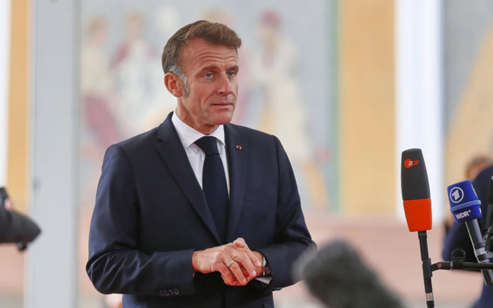 Макрон: Париж не вправе читать Киеву нотации на фоне коррупционного скандала